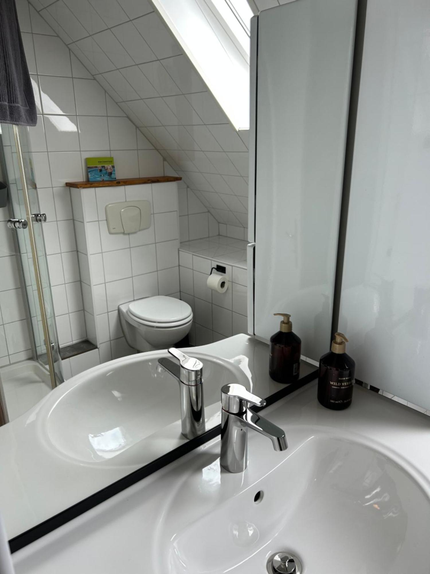 Gemuetliches Privates Apartment Oberhausen  Exterior foto